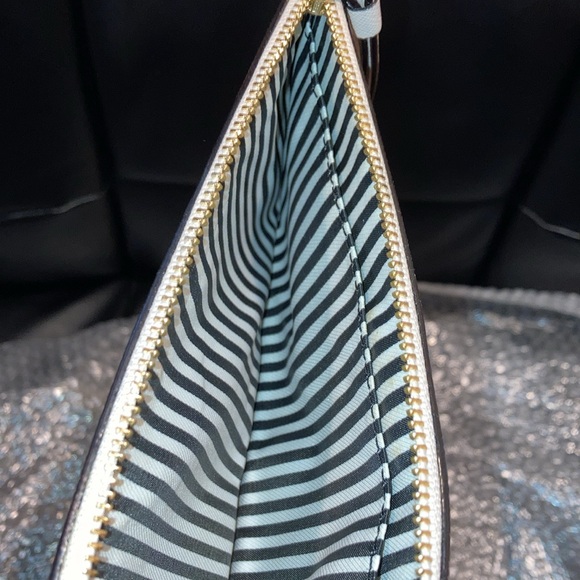 Kate Spade Pink Wristlet - Picture 10 of 13